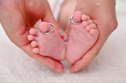 甘肃宝宝大便里有血