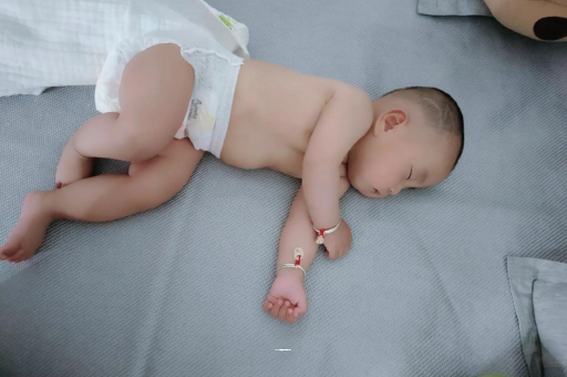 甘肃1岁宝宝可以吃盐吗